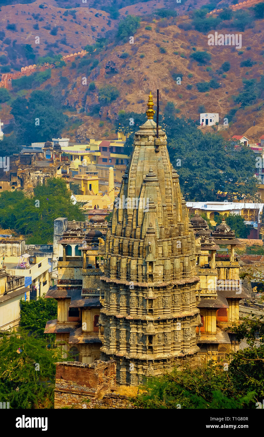 Jagat Shiromani Temple, Amer town, Rajasthan, India. View to ancient Hindu  temple in Amer with town and mountains in background Stock Photo - Alamy