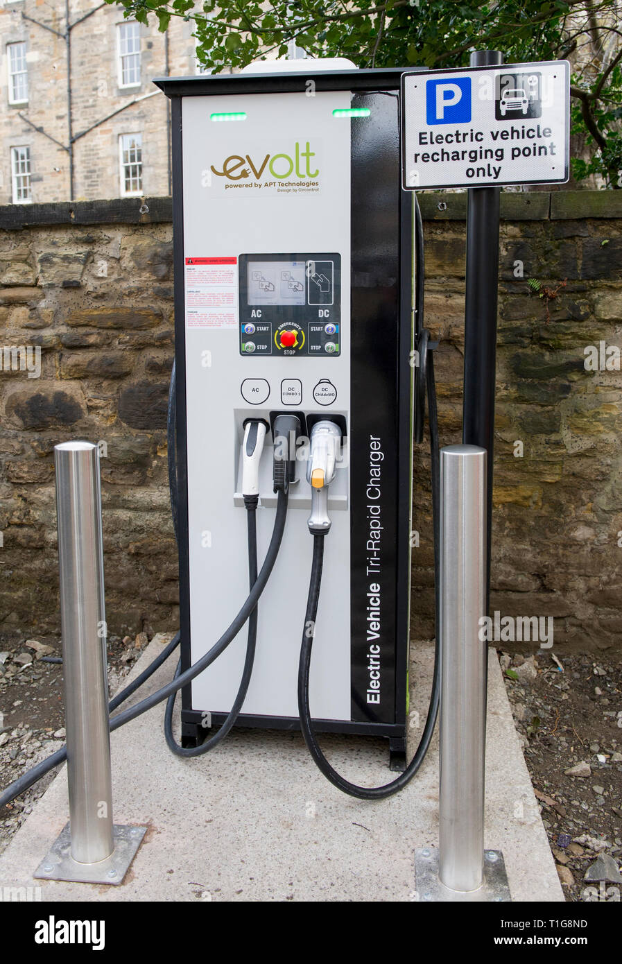 Evolt electric vehicle charging point, Edinburgh City centre Stock