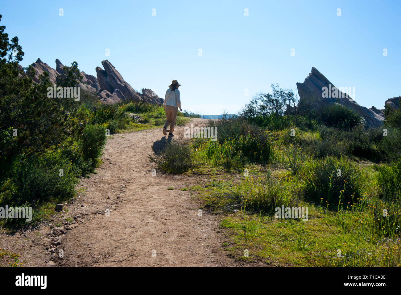 Visitor at Vasquez Rocks near Agua Dulce in the Antelope Valley in Southern California, USA Stock Photo