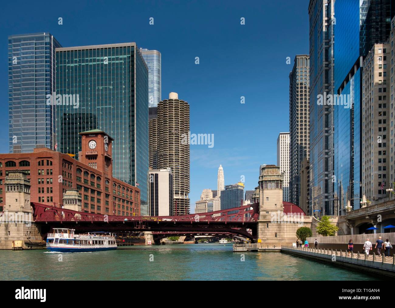 Chicago River and River Cruise with The River walk and surrounding downtown architecture in summer, Chicago, Illinois. Stock Photo