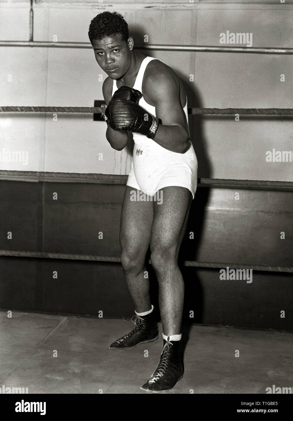 Joe Louis, the world heavyweight champion from 1937 to 1949, and is  considered to be one of the greatest heavyweight boxers of all time, circa  (1936) File Reference # 1003 794THA Stock Photo - Alamy