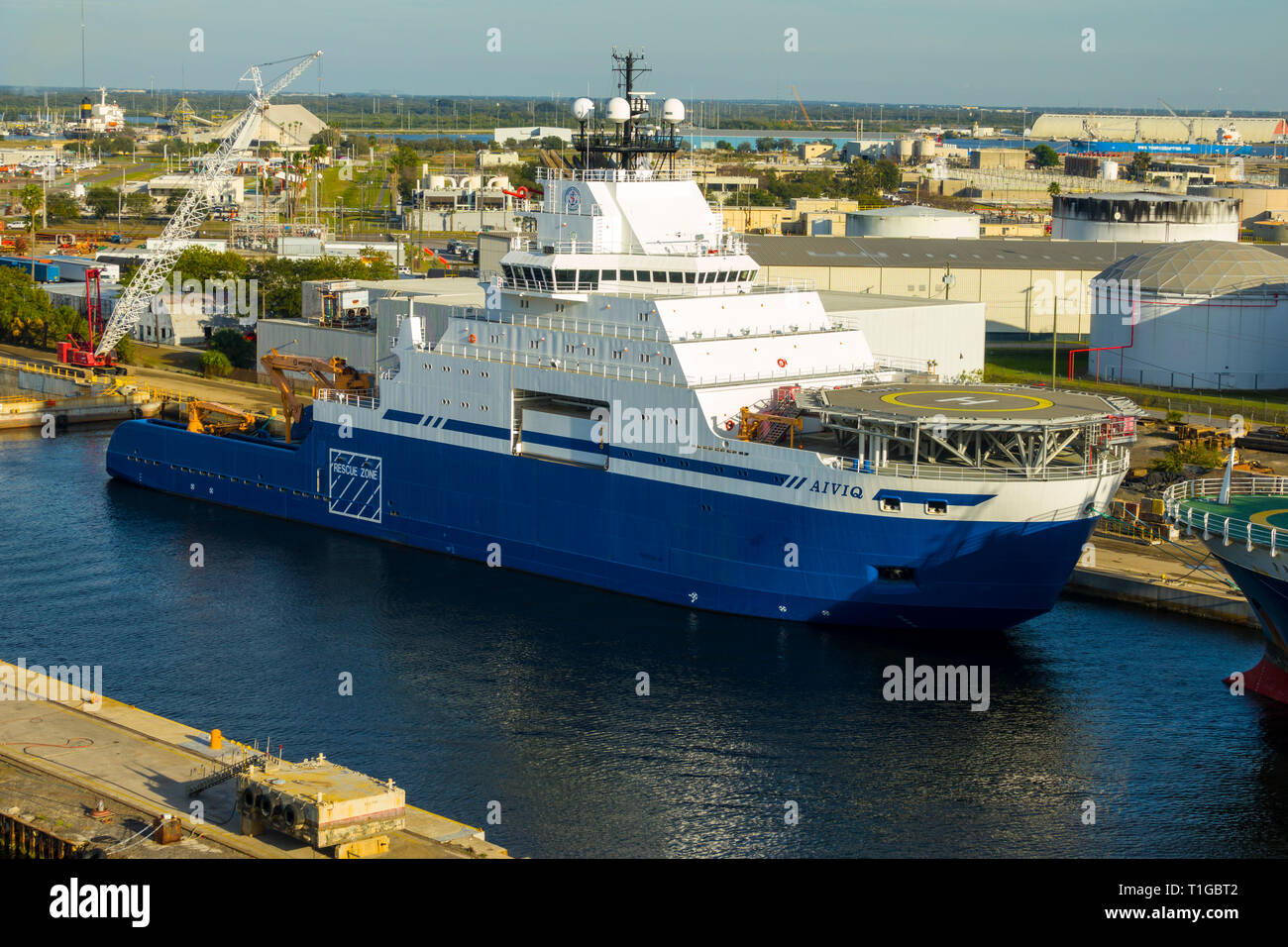 Aiviq is an American icebreaking anchor handling tug supply vessel owned by Edison Chouest Offshore. The $200 million vessel was built in 2012 by Nort Stock Photo