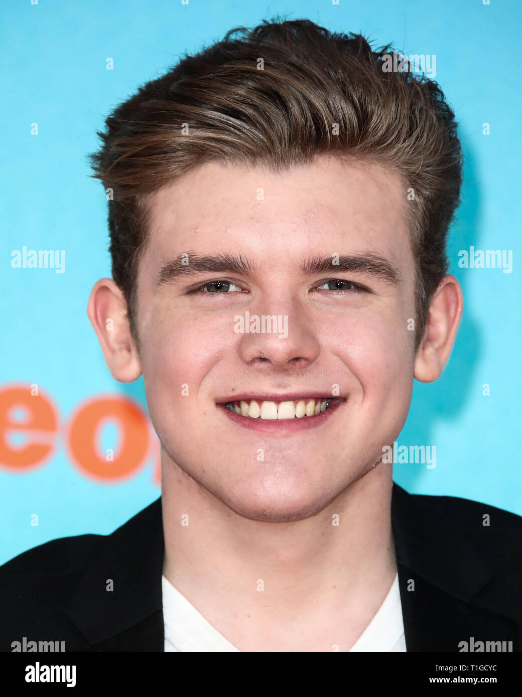 LOS ANGELES, CA, USA - MARCH 23: Sean Ryan Fox arrives at Nickelodeon's