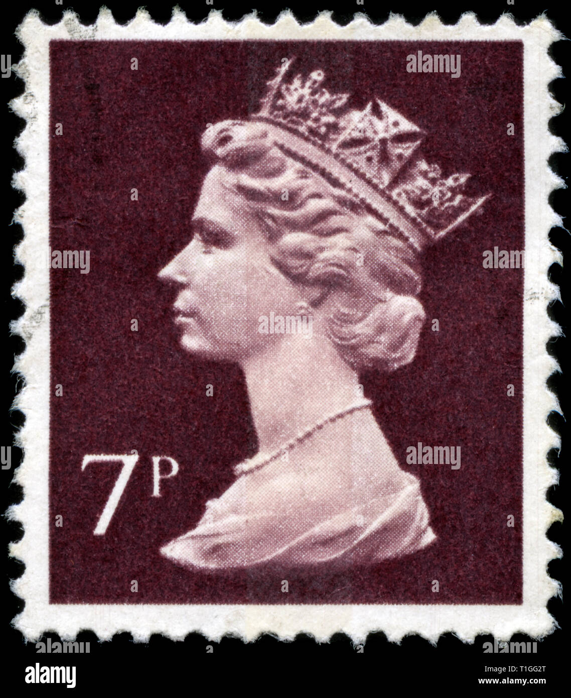 Postage stamp from the United Kingdom and Northern Ireland in the Queen Elizabeth II - Decimal Machin - Normal Perfs series issued in 1977 Stock Photo