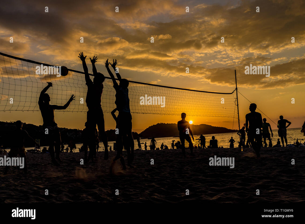 Action scene competition hi-res stock photography and images - Alamy