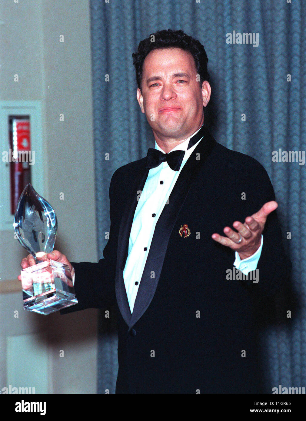 LOS ANGELES, CA - January 10, 1999: Actor TOM HANKS at the 25th Annual  People's Choice Awards in Pasadena, California. He won for favorite movie  actor. © Paul Smith / Featureflash Stock Photo - Alamy