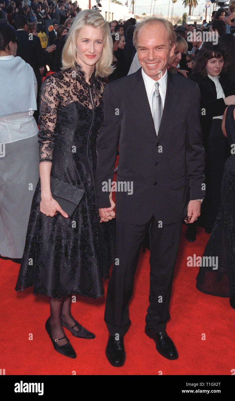 LOS ANGELES, CA March 8, 1999 Actress LAURA DERN & actor boyfriend BILLY BOB THORNTON at the
