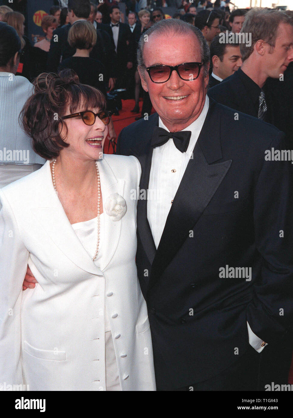 LOS ANGELES, CA March 7, 1999 Actor JAMES GARNER & wife at the