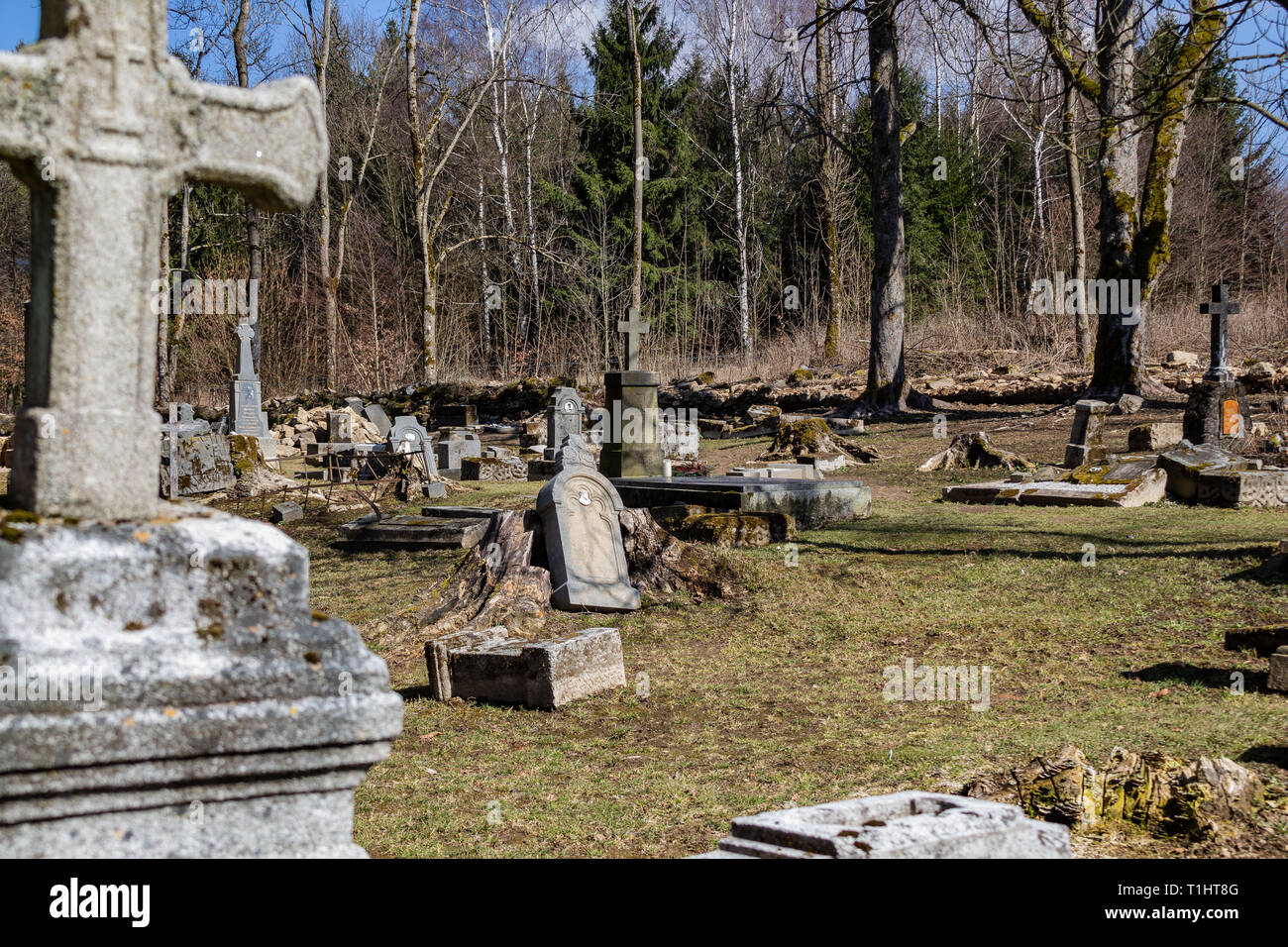 Very old graveyard hires stock photography and images Alamy