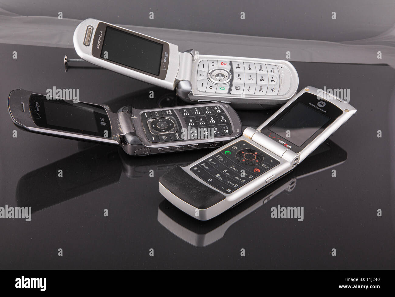 Old motorola mobile phone hi res stock photography and images alamy