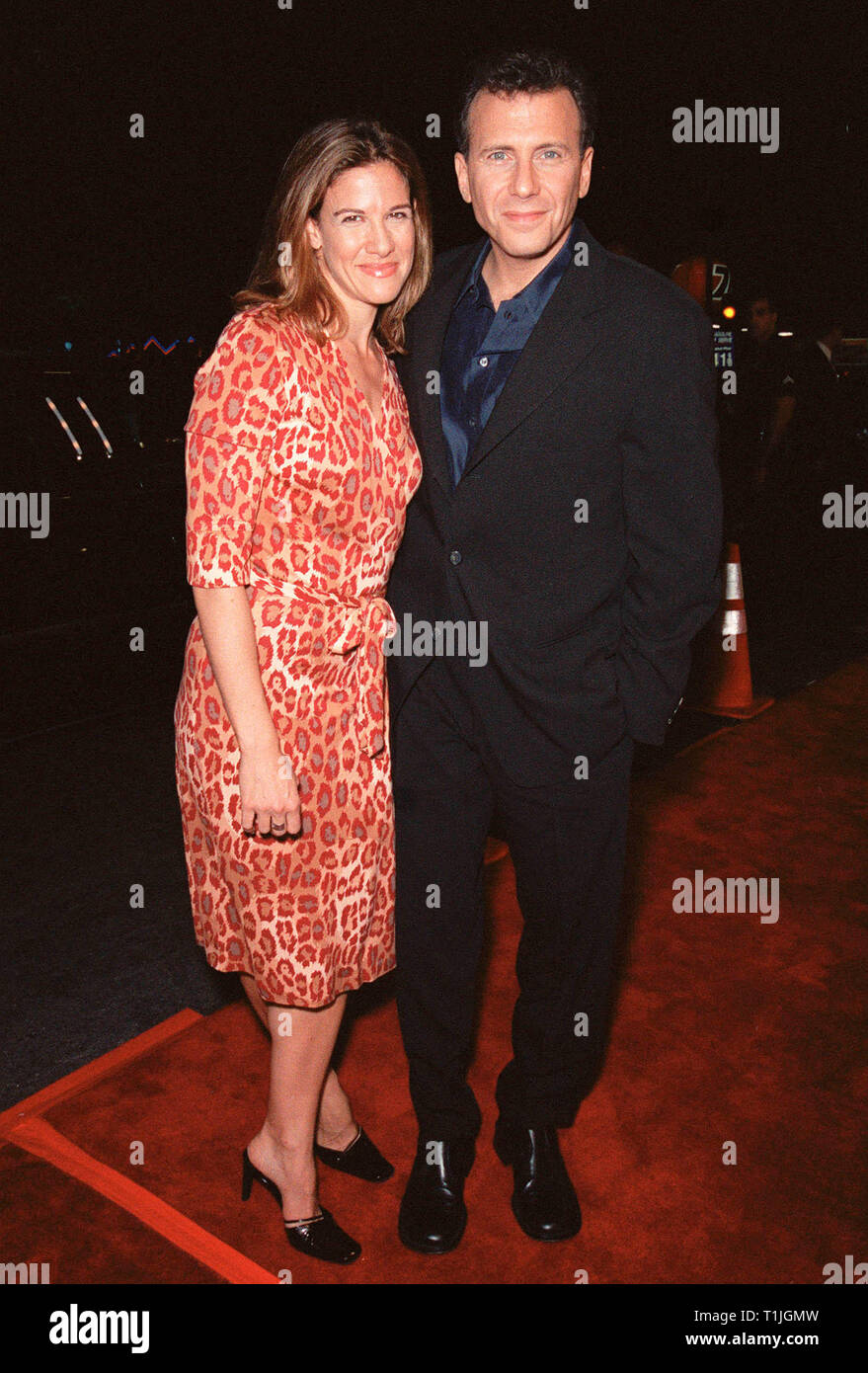 LOS ANGELES, CA. October 13, 1999: Actor Paul Reiser & wife at the Los