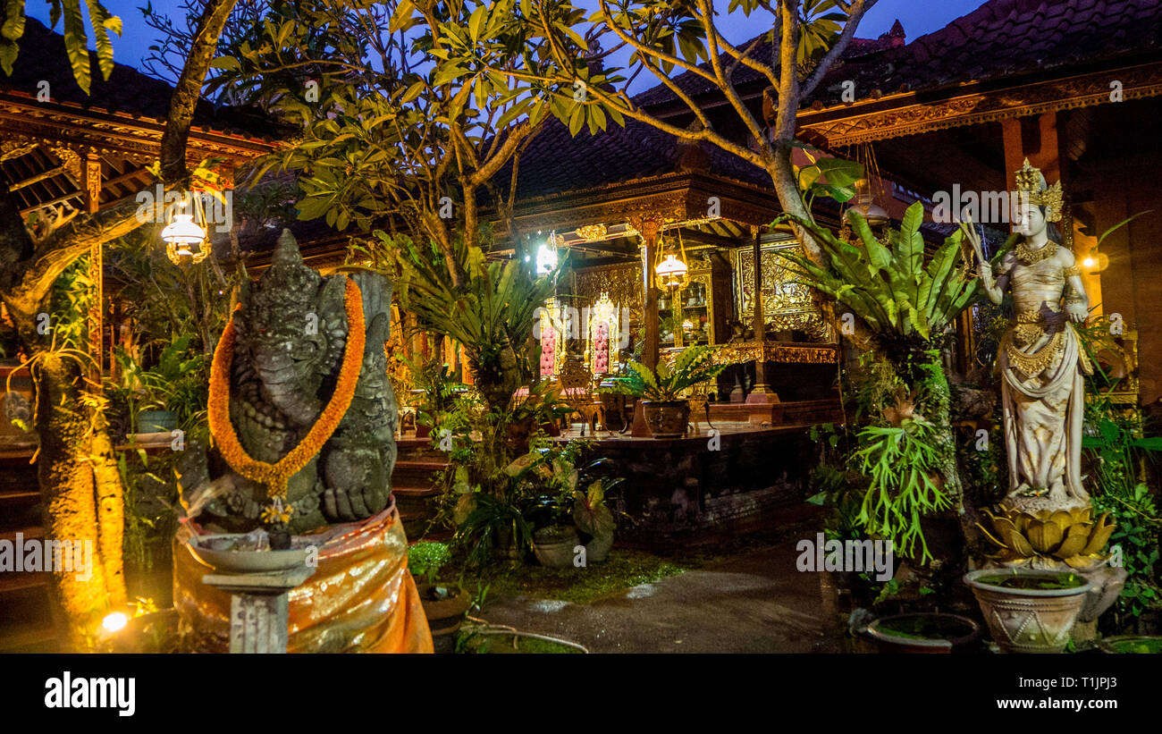 royal family house Stock Photo - Alamy