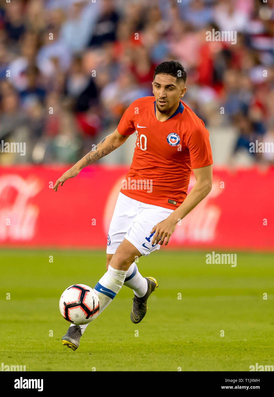 Houston, Texas, USA. 26th Mar 2019. Chile midfielder Diego ValdÅ½s (10) during an international friendly match between USA and Chile at BBVA Compass Stadium in Houston, Texas The score at the half 1-1 © Maria Lysaker/CSM. Credit: Cal Sport Media/Alamy Live News Stock Photo