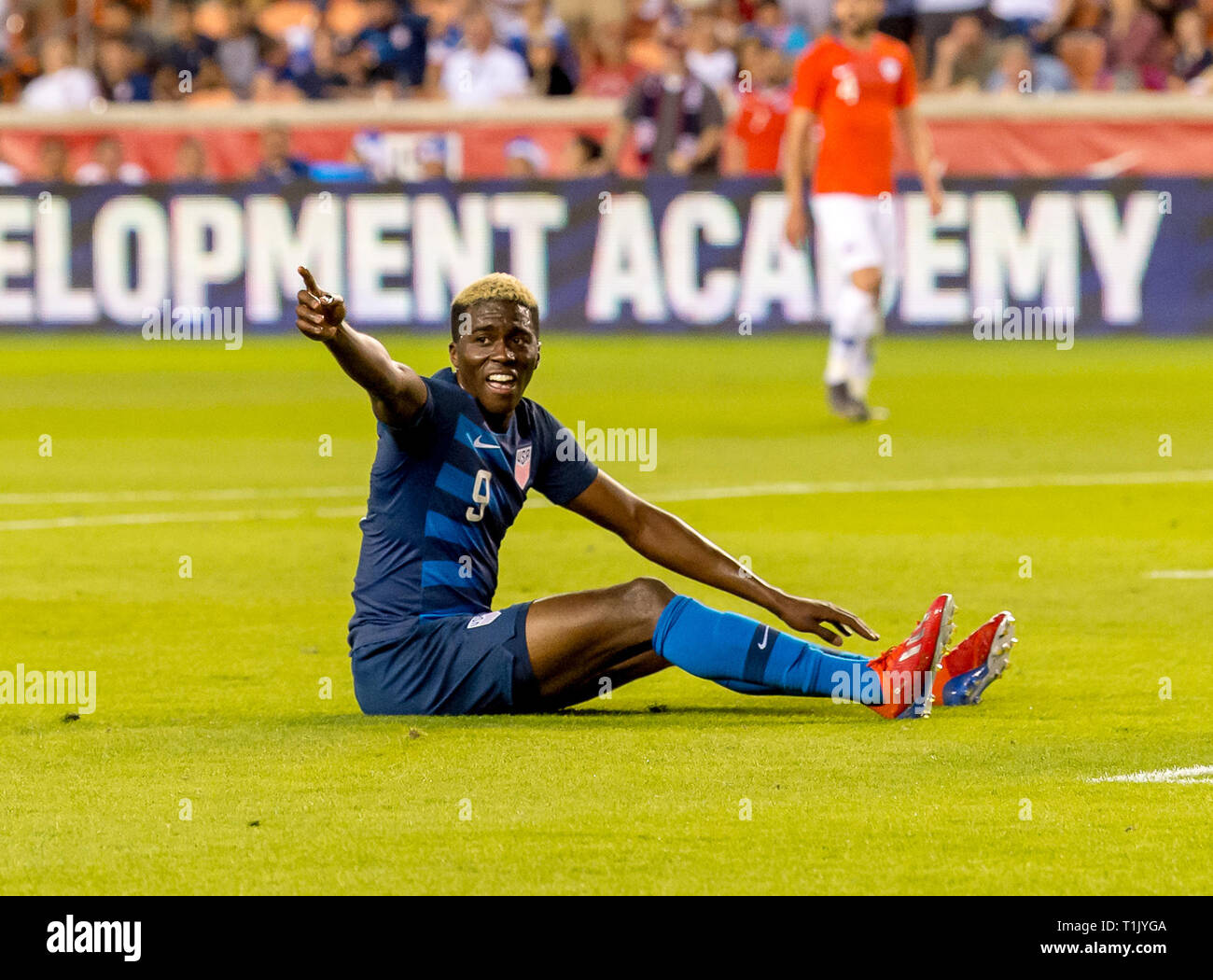 Houston, Texas, USA. 26th Mar 2019. USA forward Gyasi Zardes (9) reacts to being tripped in front of the goal during the second half of the international friendly match between USA and Chile at BBVA Compass Stadium in Houston, Texas The final ends in a tie 1-1 © Maria Lysaker/CSM. Credit: Cal Sport Media/Alamy Live News Stock Photo