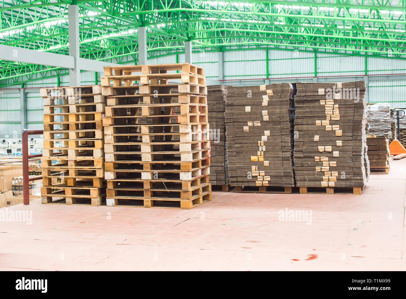 The wooden pallets, pallets ready for use packing keep material boxes