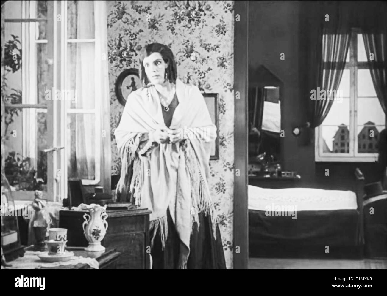 Nosferatu 1922 vintage movie screen Stock Photo - Alamy