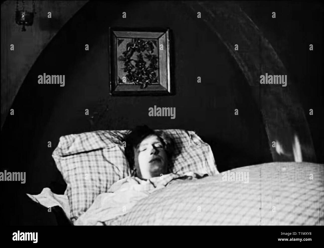 Nosferatu 1922 vintage movie screen Stock Photo - Alamy