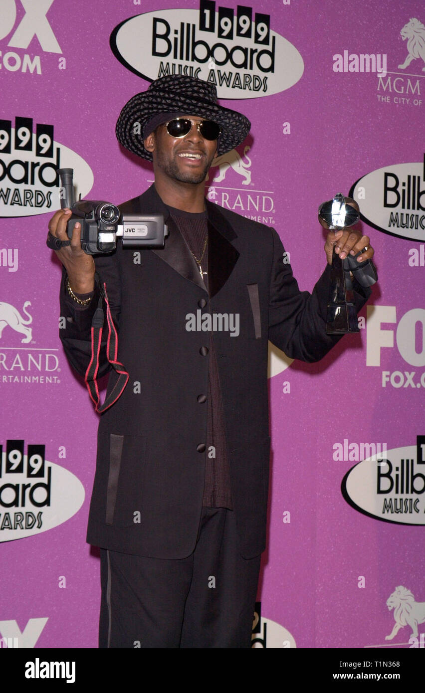 LAS VEGAS, NV. December 08, 1999: R&B star R. Kelly at the Billboard ...