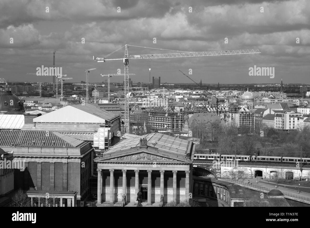 Famous bridge in germany Black and White Stock Photos & Images - Alamy