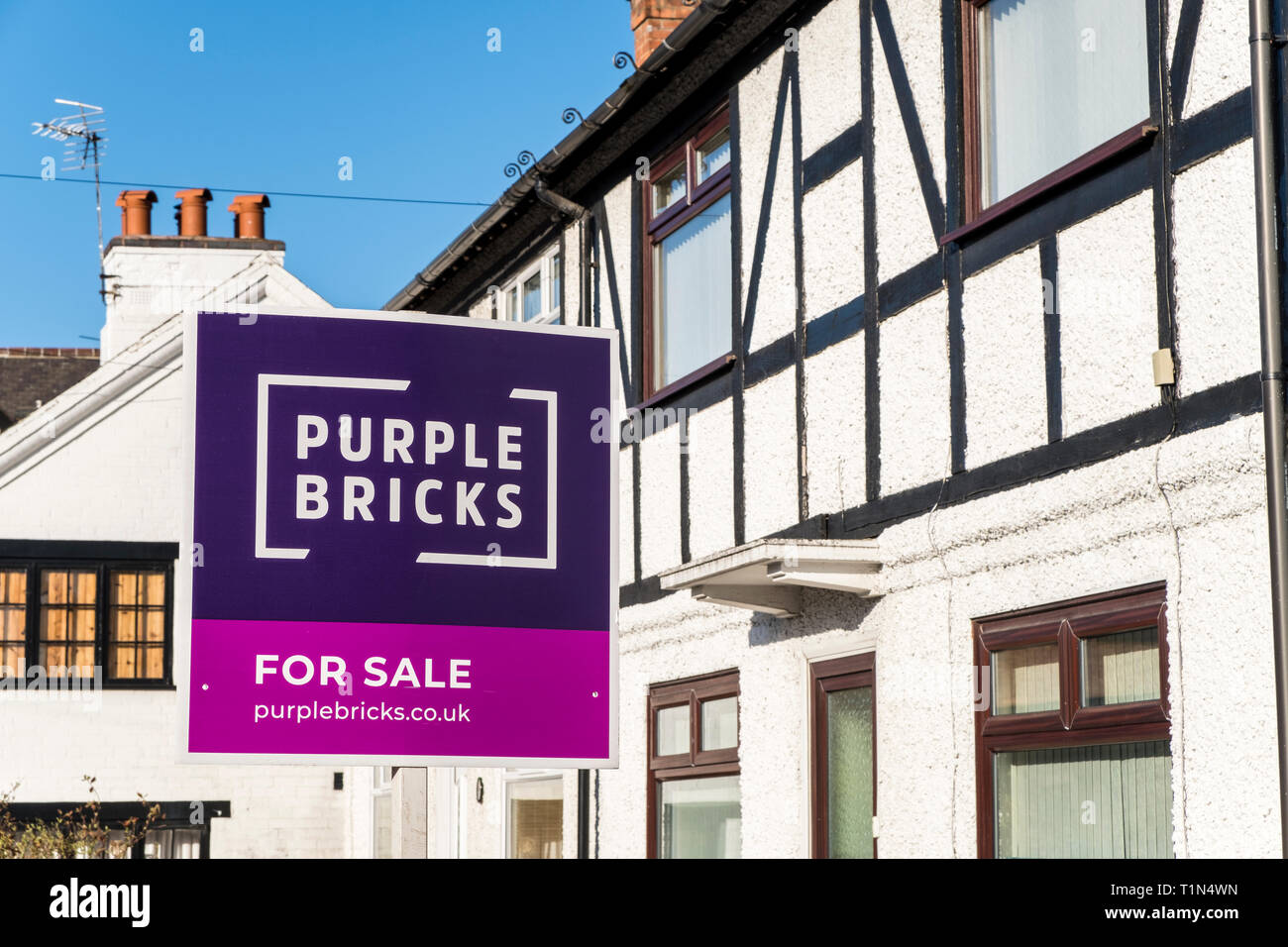 Purple Bricks estate agent for sale sign, Nottinghamshire, England, UK Stock Photo