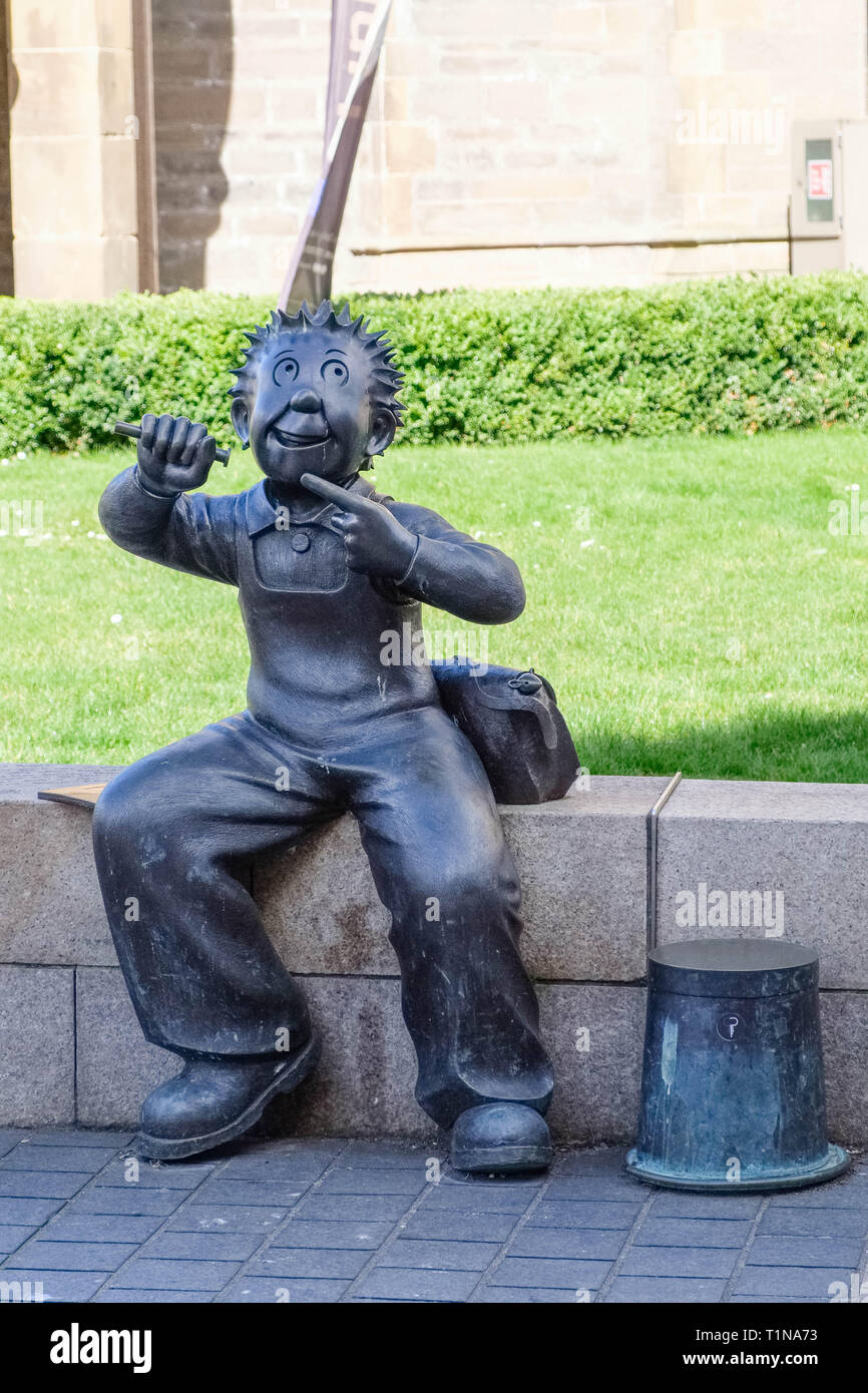 Dundee, Scotland, UK - March 23, 2019: Albert Square in Dundee outside the McManus gallery is the small figured statue of well known 'Oor Wullie' a Sc Stock Photo