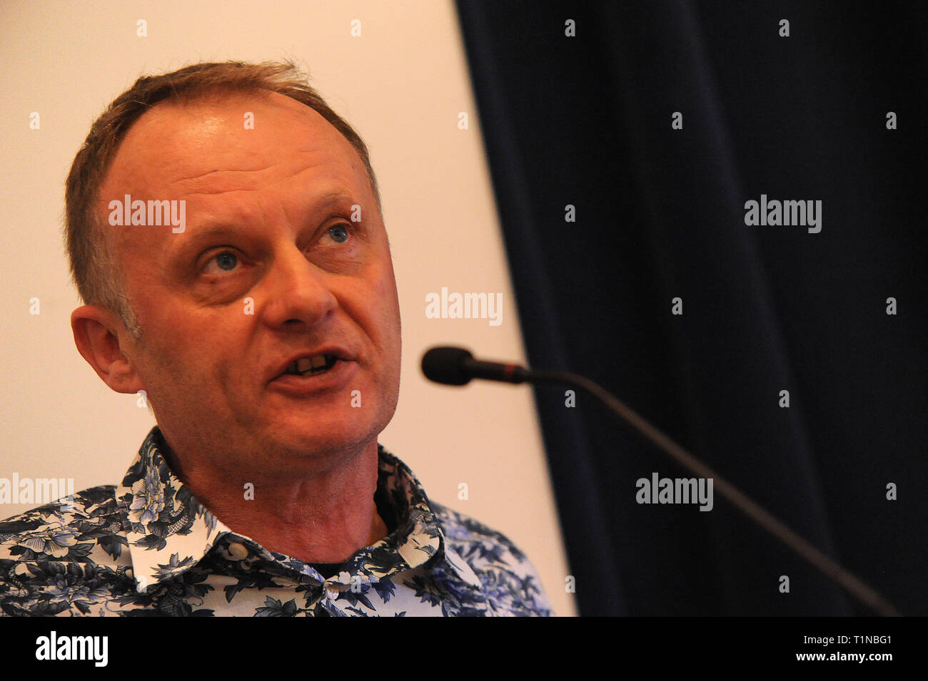 London, England. 16th March, 2019. Mike Berry, lecturer and researcher at the School of Journalism, Media and Culture at Cardiff University, speaking  Stock Photo