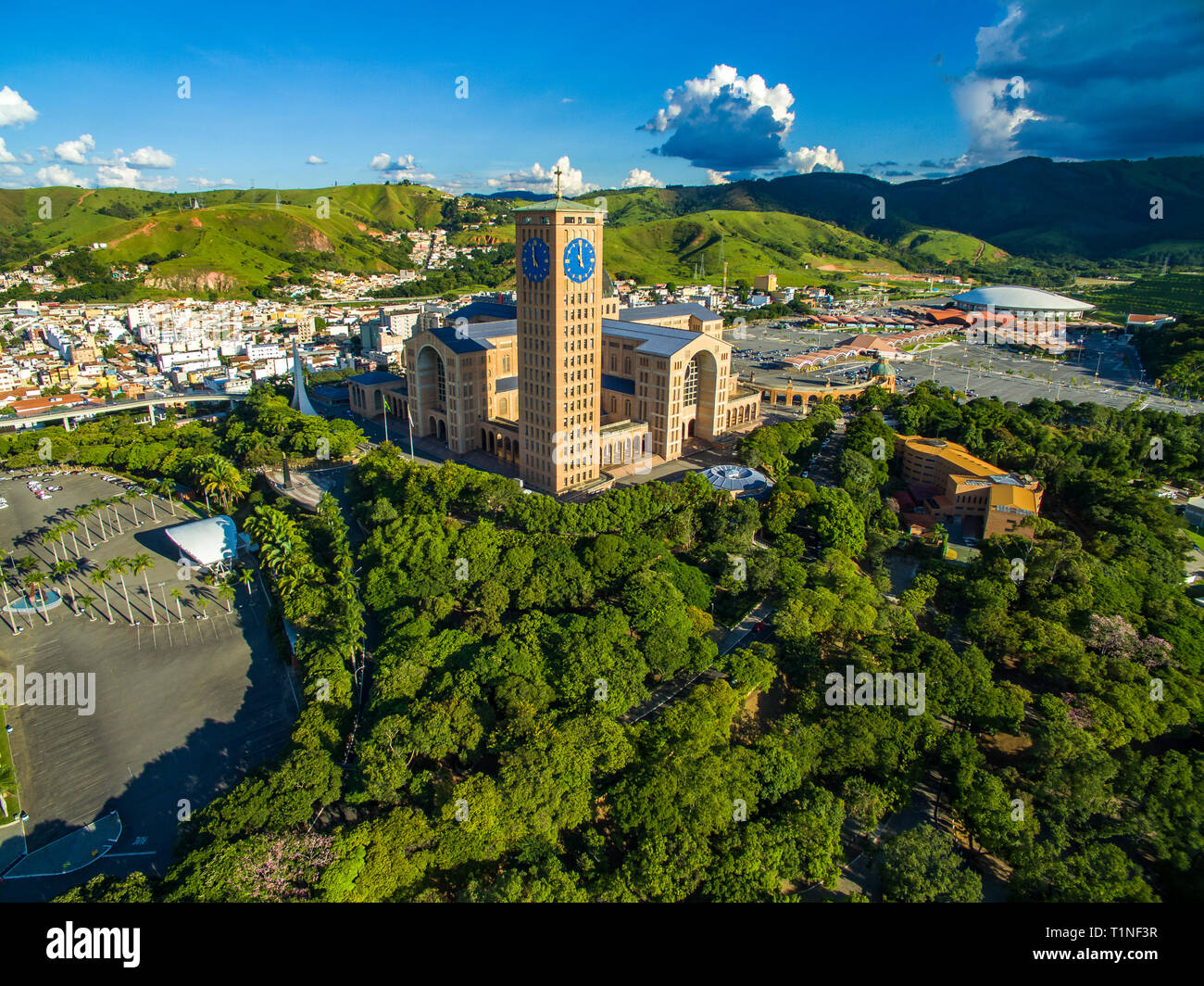 Basilica our lady of aparecida basilica hi-res stock photography and ...