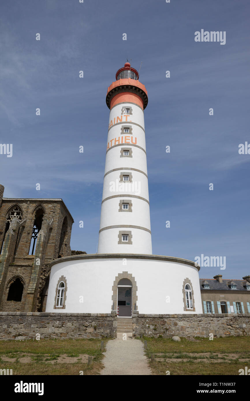 Brittany lighthouse hi-res stock photography and images - Alamy