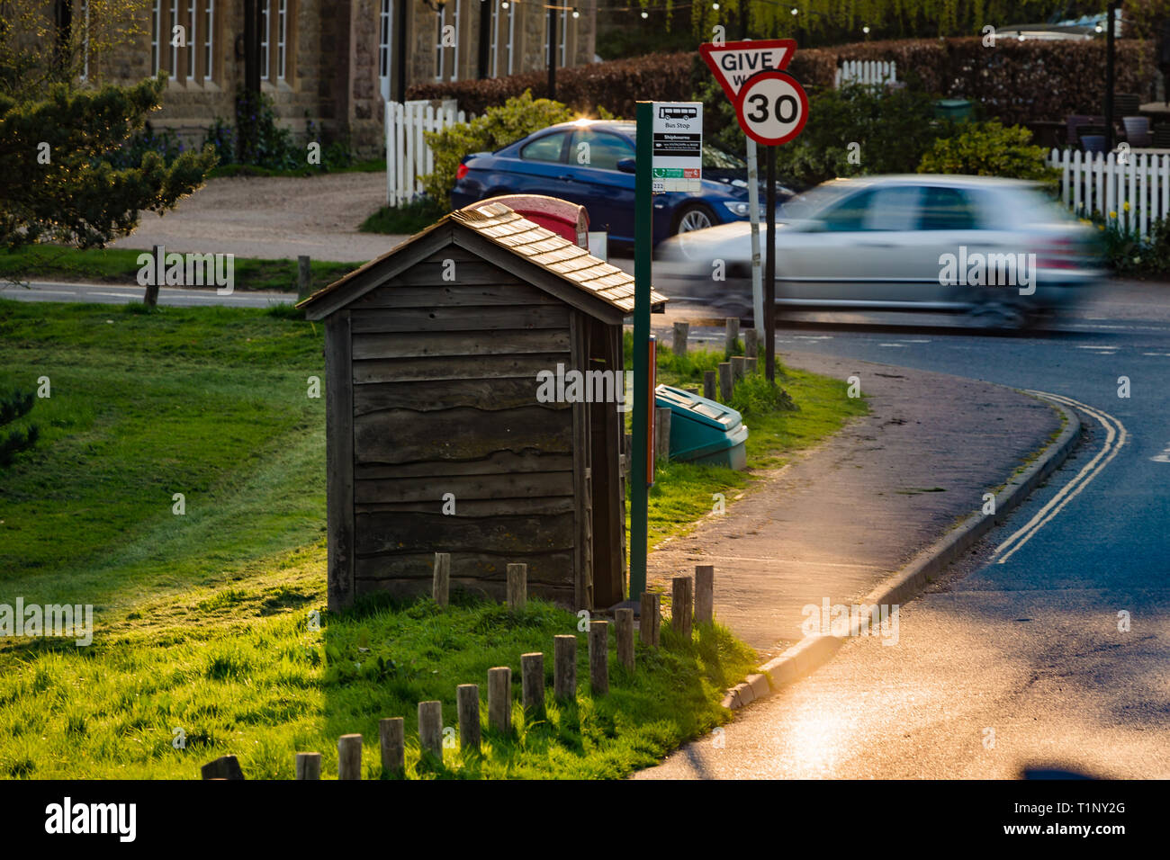 Village bus stop hi-res stock photography and images - Alamy