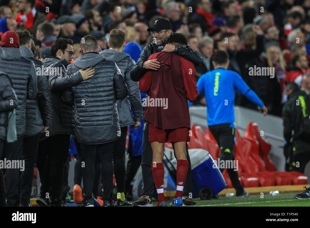 Liverpool FC - That first hug from the boss 🤗