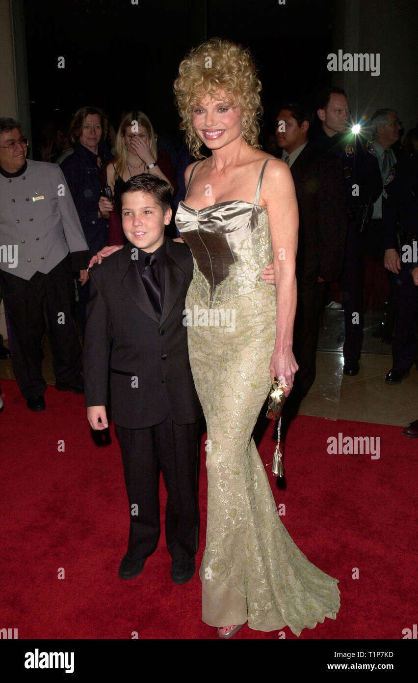 LOS ANGELES, CA. February 17, 2000:   Actress Loni Anderson & son QUINTON at American Film Institute Life Achievement Award Salute to Harrison Ford. © Paul Smith / Featureflash Stock Photo
