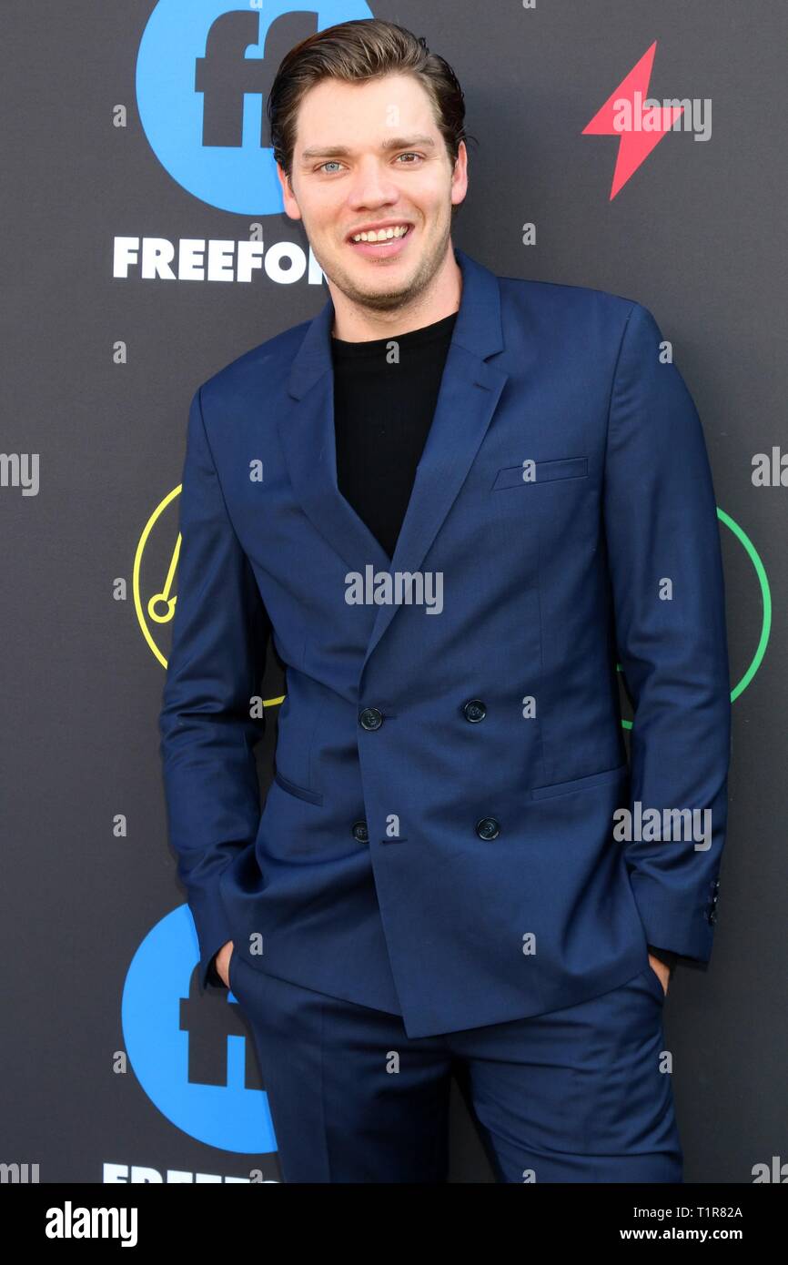 Dominic sherwood hi-res stock photography and images - Alamy