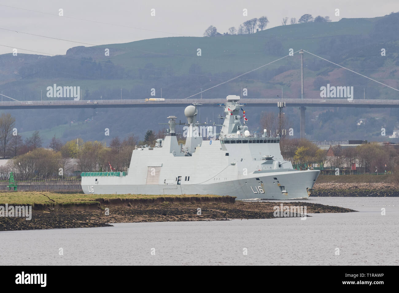 Glasgow, Scotland, UK. 28th Mar, 2019. Exercise Joint Warrior preparations on the River Clyde, Glasgow. The Danish HDMS Absalon L16 passes the Erskine Bridge over the River Clyde as she arrives in Glasgow ahead of her participation alongside warships, submarines and aircraft from 13 other countries in the two-week exercise in Scotland between March 30 and April 11 Credit: Kay Roxby/Alamy Live News Stock Photo