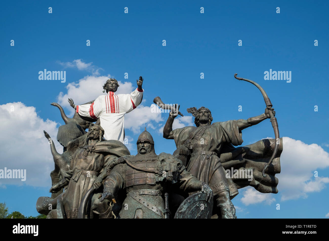 Statue to the family siblings who discovered Kiev. In Independence