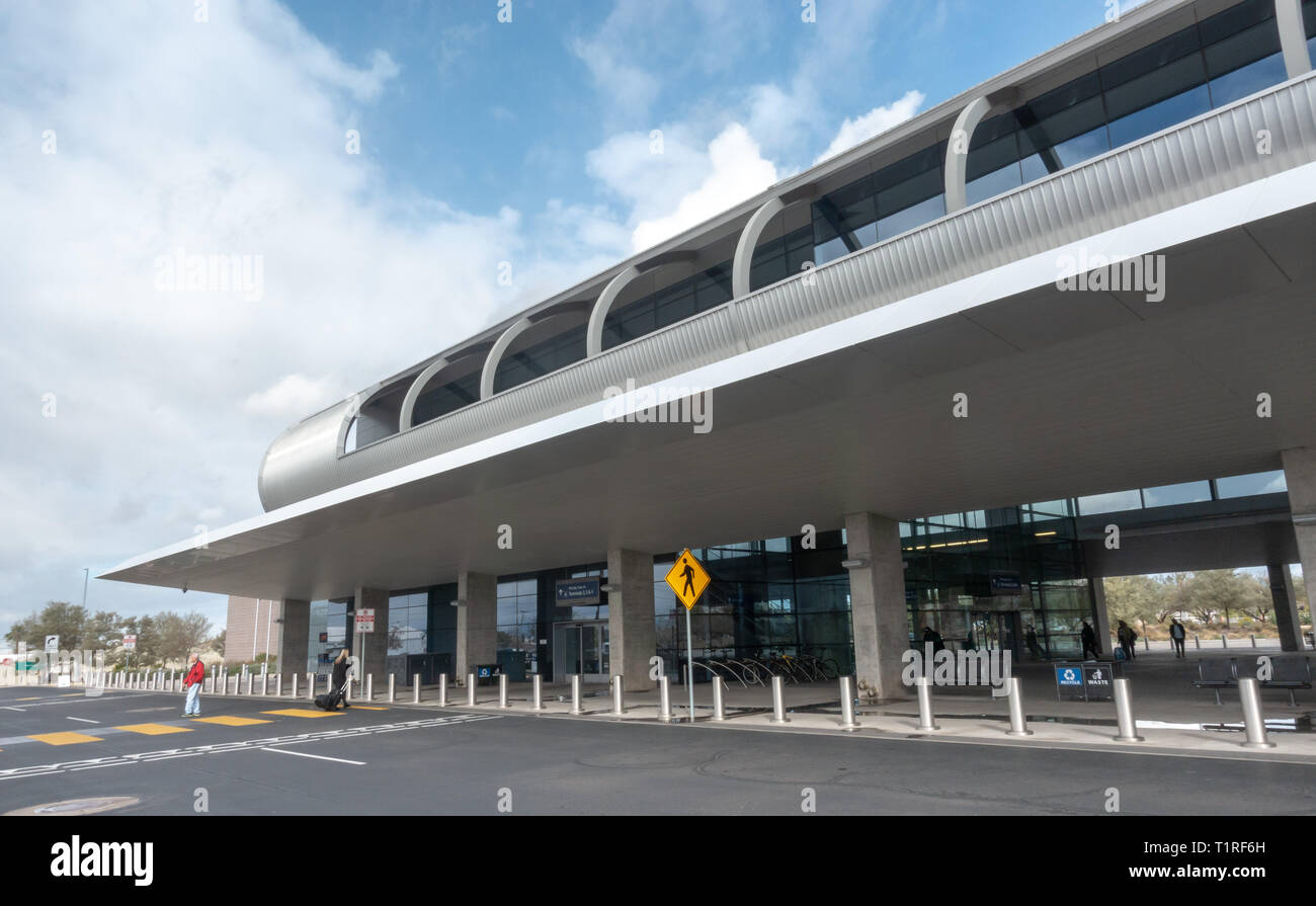Sky Harbor Airport, Phoenix valley metro transit system terminal