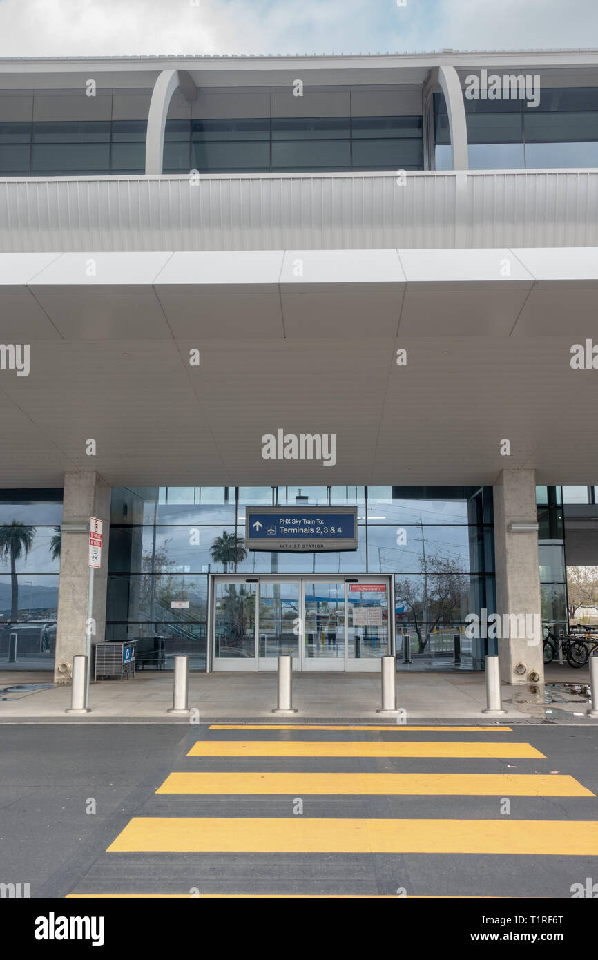 Sky Harbor Airport, Phoenix valley metro transit system terminal