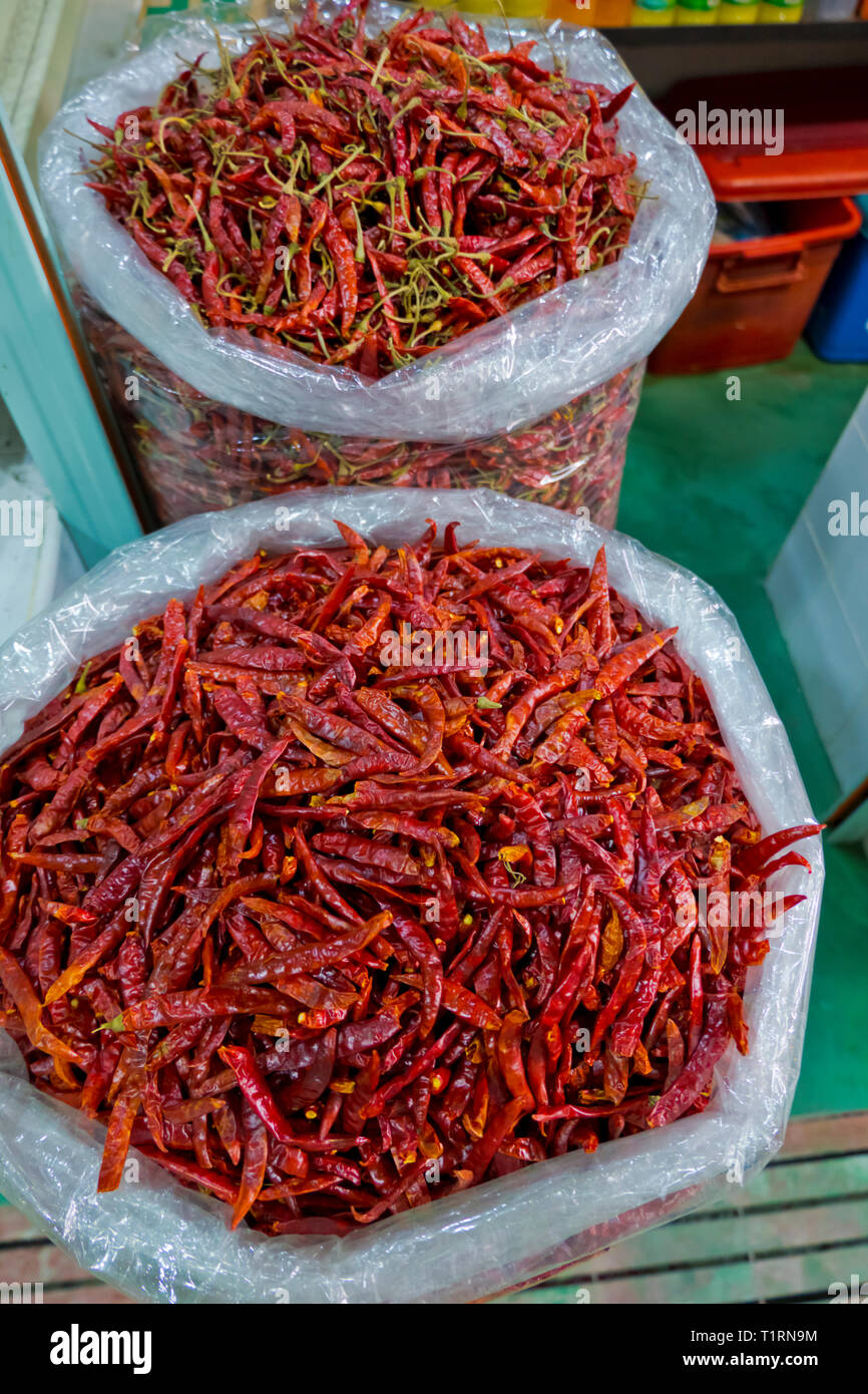 Birds eye chili hires stock photography and images Alamy