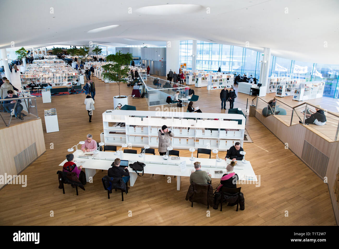 New Helsinki central library Oodi interior. Light and spacious modern ...