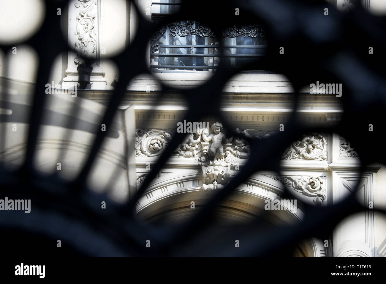 Details of a façade of a 19th century building - Paris 9th - France Stock Photo