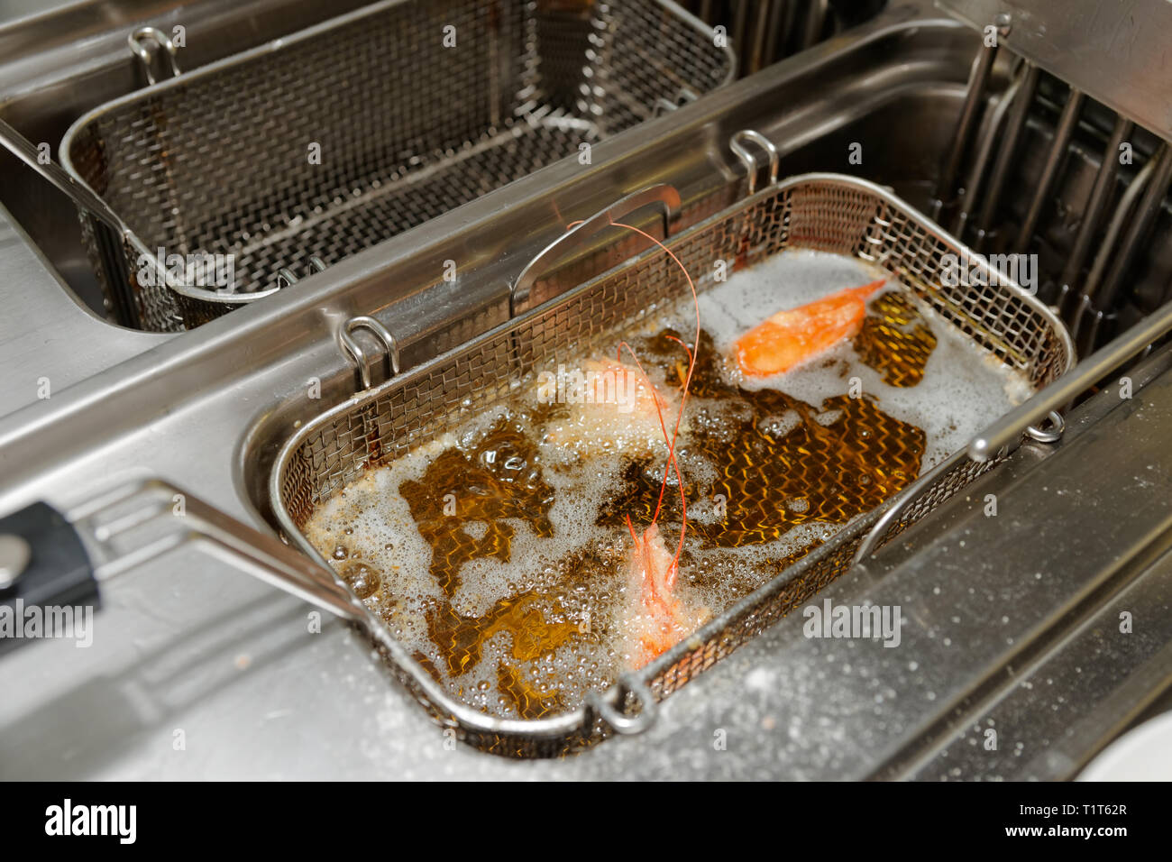 Deep fryer hires stock photography and images Alamy