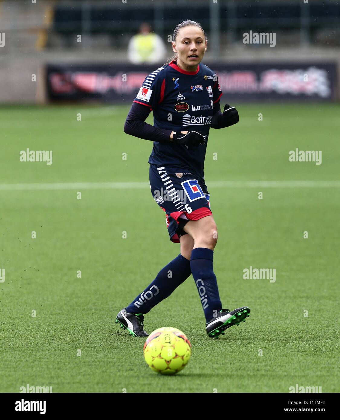 Linkoping 16 04 17 Linkopings Fc S Nr 6 Mariann Gajhede Knudsen During The Match In The Damallsvenskan Between Linkoping Fc Mallbackens If At Linkoping Arena Photo Jeppe Gustafsson Stock Photo Alamy Linkoping 16 04 17 Linkopings Fc S Nr 6 Mariann Gajhede Knudsen During The Match In The Damallsvenskan Between Linkoping Fc Mallbackens If At Linkoping Arena Photo Jeppe Gustafsson Stock Photo Alamy