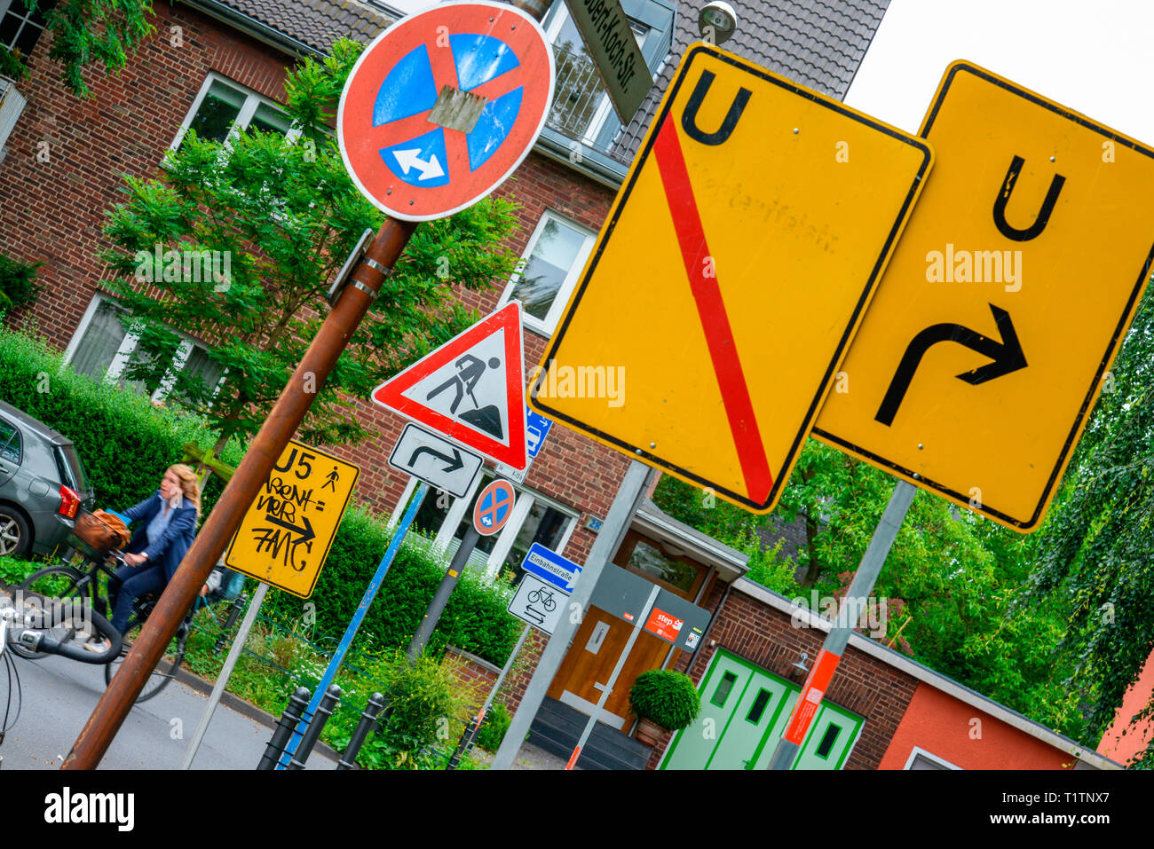 Schilderwald, Robert-Koch-Strasse, Koeln, Nordrhein-Westfalen, Deutschland  Stock Photo - Alamy