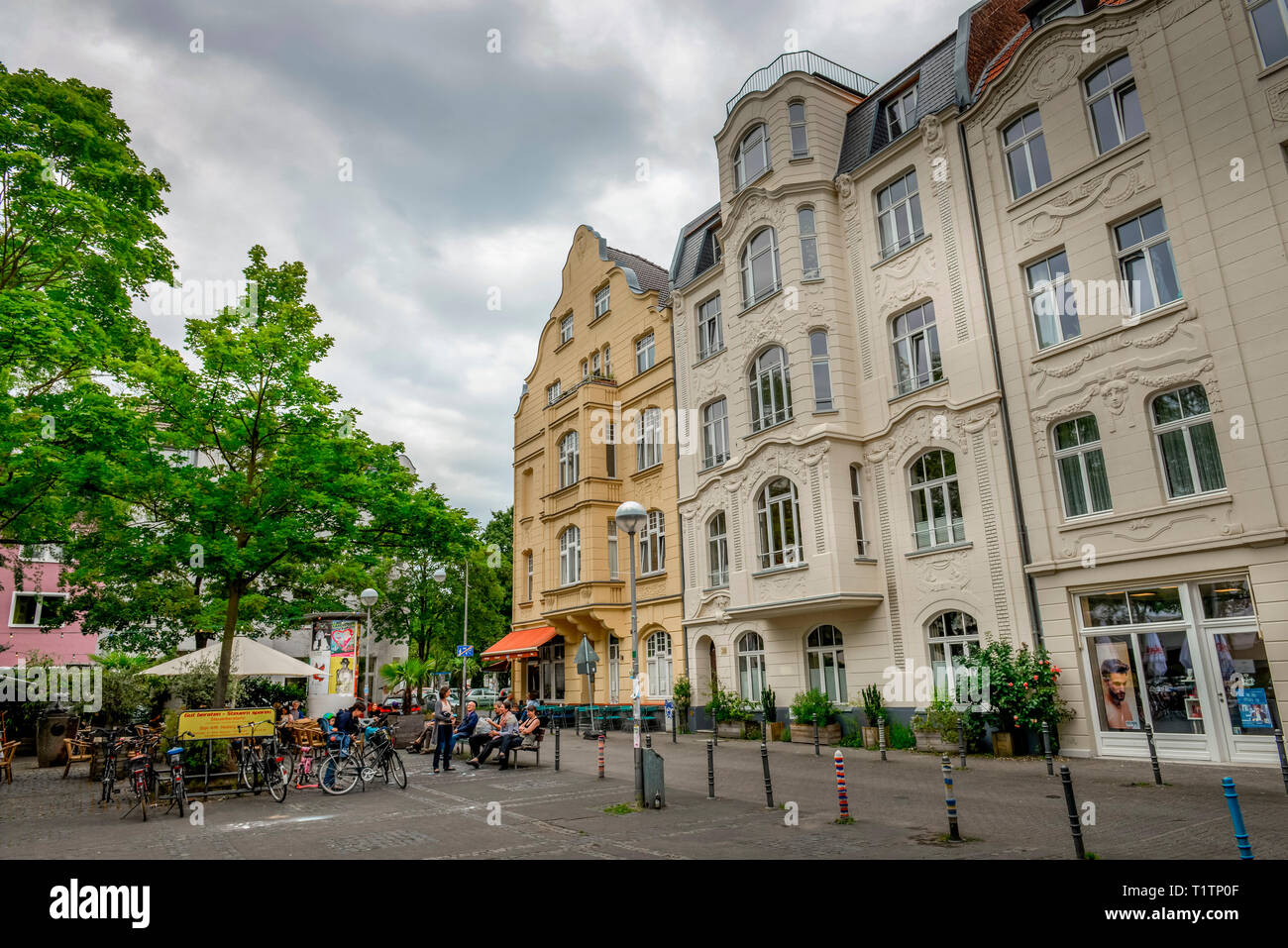 Altbauten, Schillplatz, Nippes, Koeln, NordrheinWestfalen, Deutschland