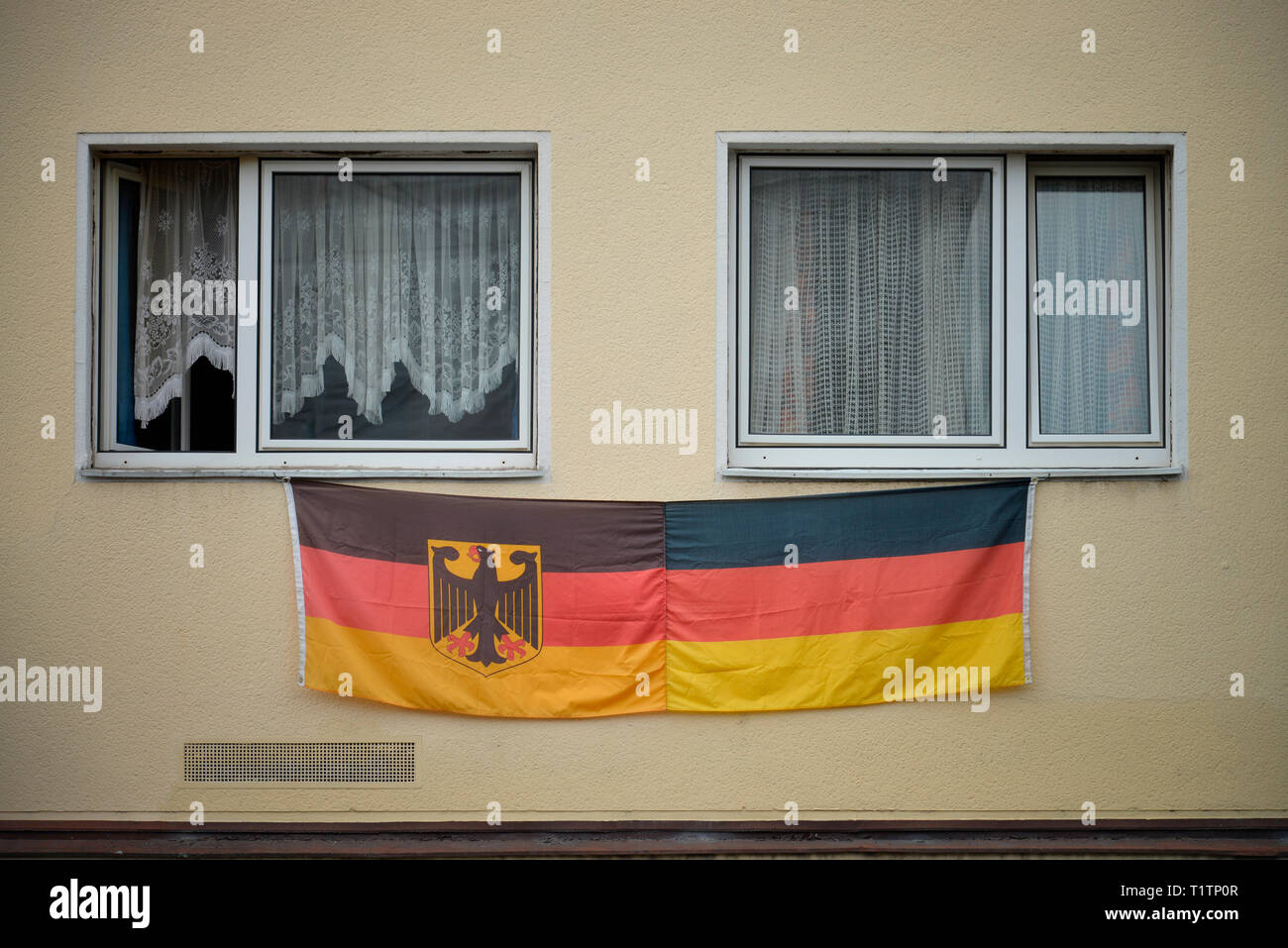 97.700+ Fotos, Bilder und lizenzfreie Bilder zu Deutschland Fahne