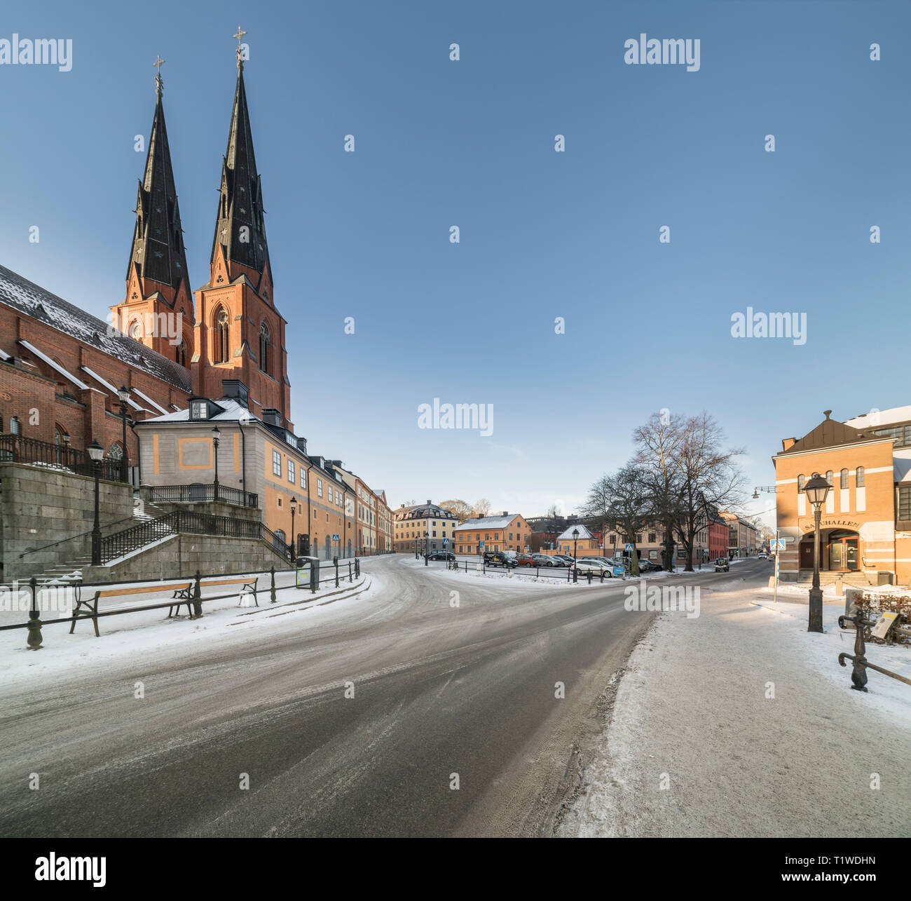 The Sankt Eriks torg square and the Cathedral (Domkyrkan). Uppsala, Sweden, Scandinavia Stock Photo