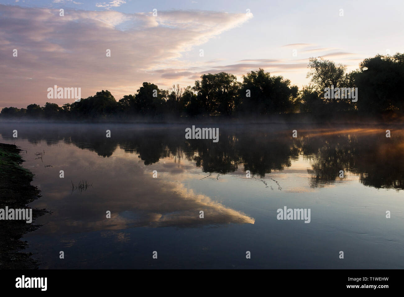 Beautiful river background hi-res stock photography and images - Alamy
