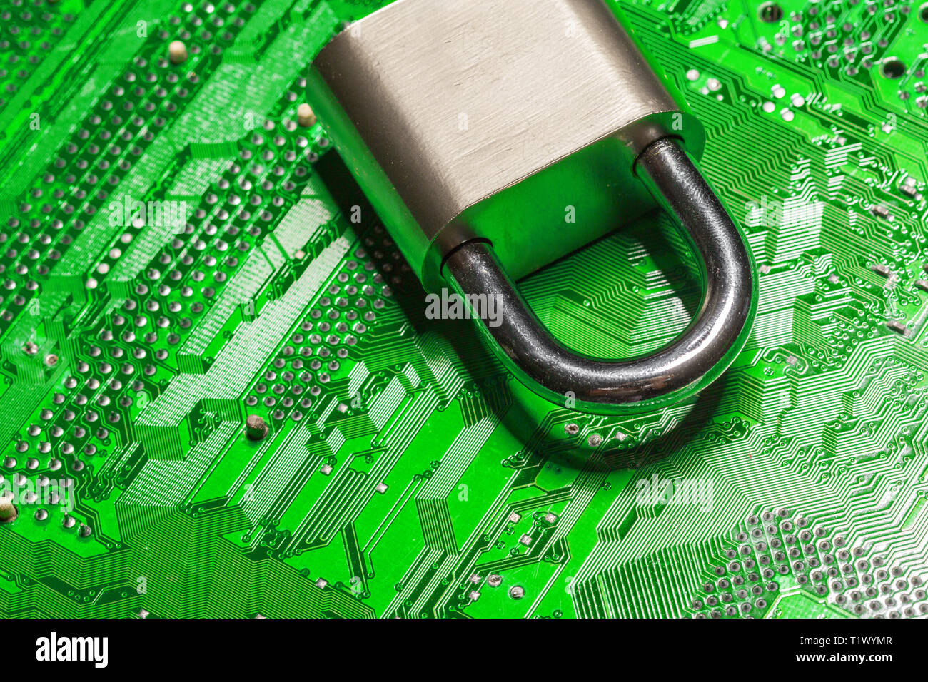 Electronic lock microprocessor hi-res stock photography and images - Alamy