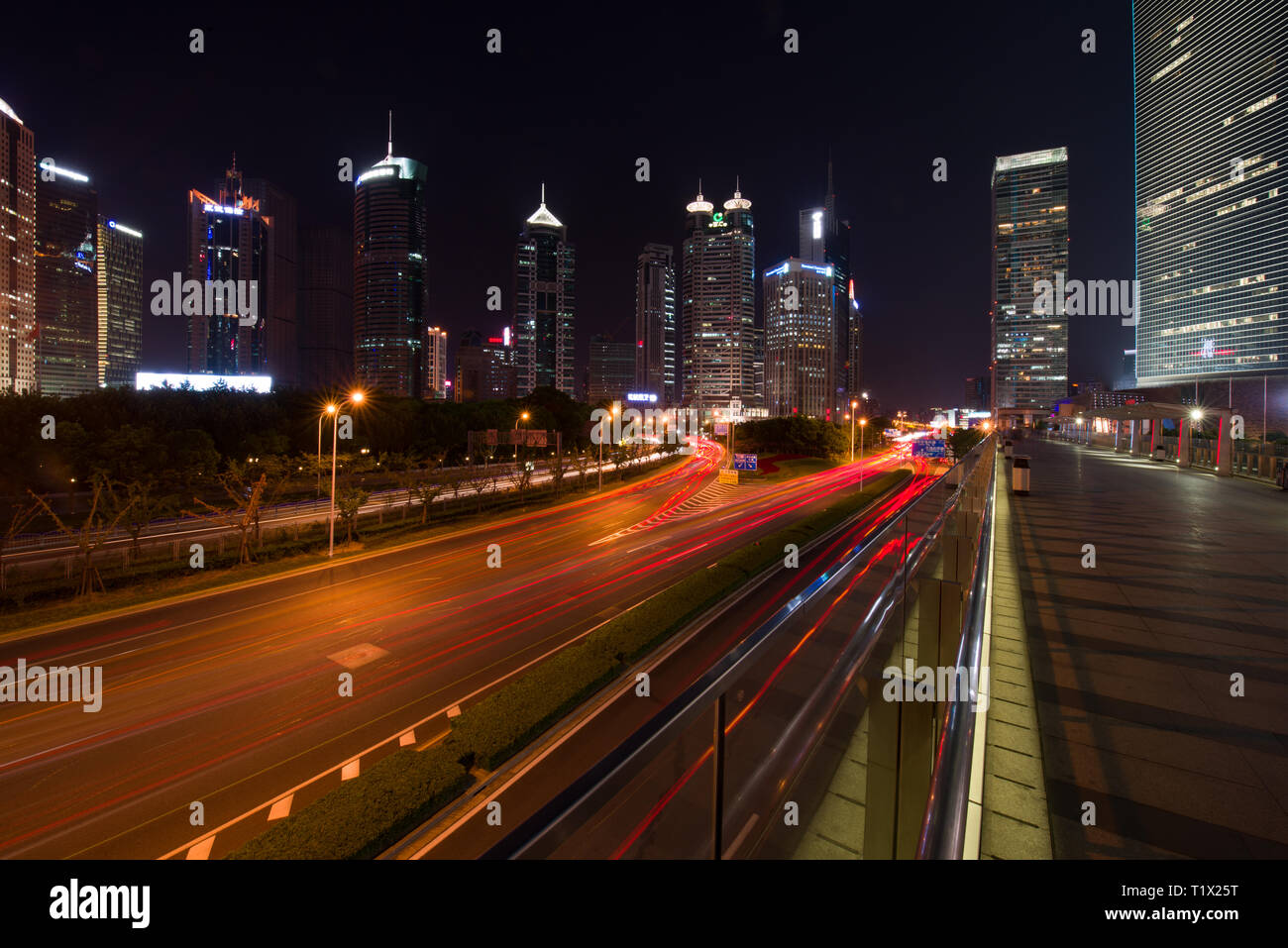 Shanghai street view night skyscrapers hi-res stock photography and ...
