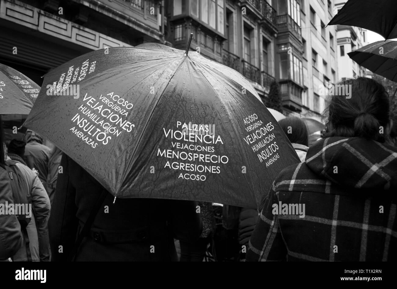 25 N 2017, International day against gender violence. Protest in Oviedo, Asturias. Stock Photo