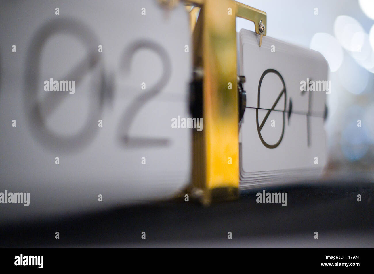 Stuttgart, Germany. 27th Mar, 2019. ILLUSTRATION - A man scrolls the ...